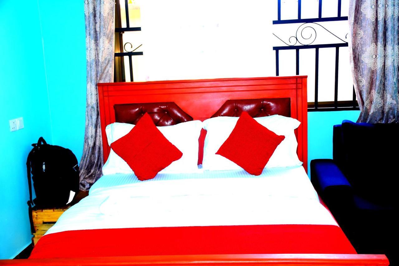 Bed & Breakfast Safari Park House