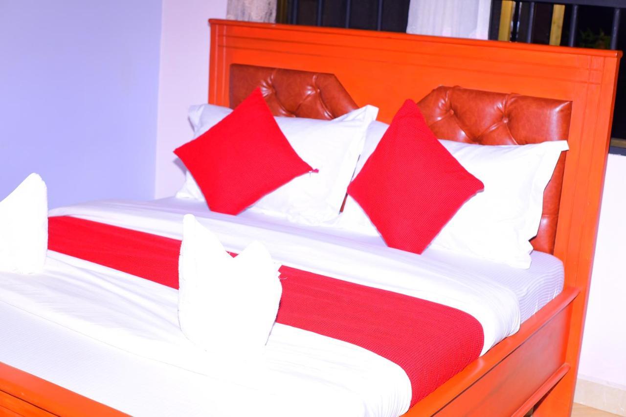 Bed & Breakfast Safari Park House