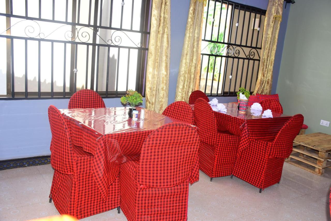Bed & Breakfast Safari Park House Arusha
