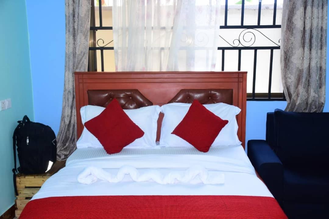 Bed & Breakfast Safari Park House